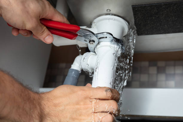 Water damage restoration insurance claims in East Massapequa, NY